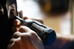 Product return: refurbish or scrap