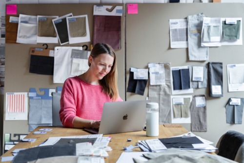 woman working on mobile computer